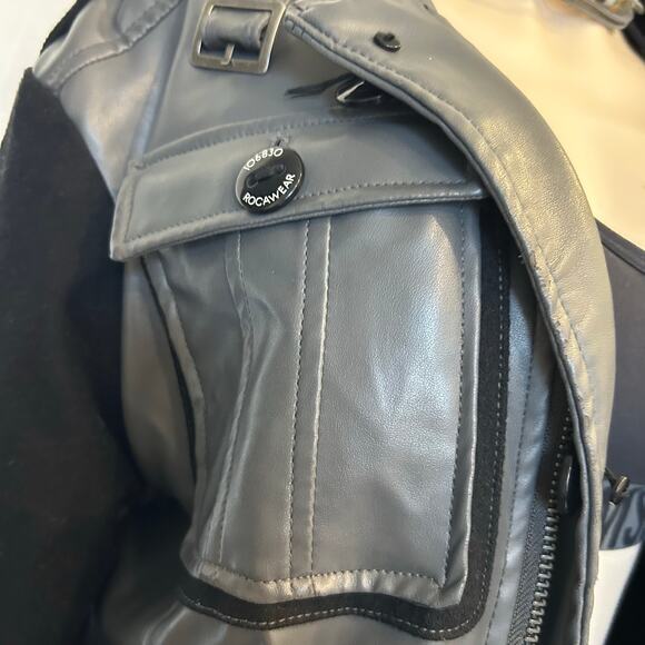 Rocawear Classic Y2K Moto Faux Leather Jacket Distressed Size medium - Picture 3 of 6